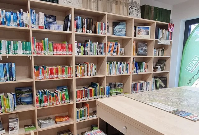 Willkommen in unserer Mediothek | © DAV Ludwigsburg